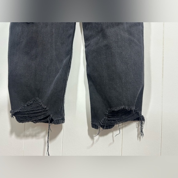 American Eagle Women's Black Ripped Curvy Mom Jeans Size 4 Destroyed Denim - Picture 8 of 13